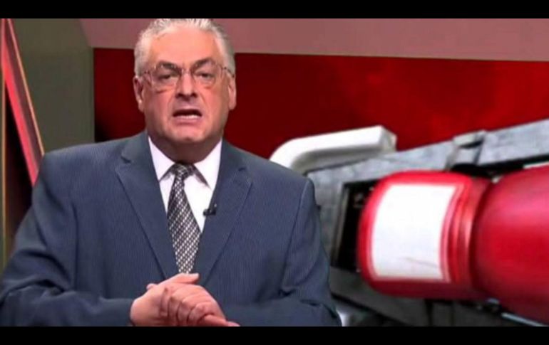 Reconocido por su estilo agudo, crítico y apasionado, Lamazón dedicó gran parte de su vida a narrar y analizar el pugilismo en TV Azteca Deportes, consolidándose como una de las voces más influyentes en este deporte. INSTAGRAM / Eduardo Lamazon