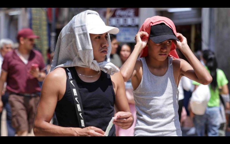Evitar un golpe de calor es primordial para la salud pública en estas fechas. SUN/F. Rojas