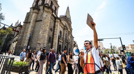 En nuestro Estado de Jalisco, las unidades locales de protección civil propusieron un escenario basado en los peligros específicos de la zona. En este caso llega la alerta sísmica a los celulares. EL INFORMADOR / ARCHIVO