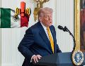 Trump lanzó una nueva amenaza al Gobierno de México durante un evento celebrado en la Casa Blanca este miércoles 6 de mayo. EFE / EPA / SHAWN THEW