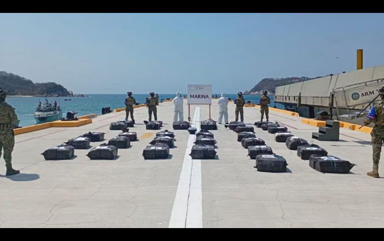 En tres acciones diferentes, elementos de la Secretaría de Marina (Semar) aseguraron 63 bultos de cocaína en el Océano Pacífico. ESPECIAL