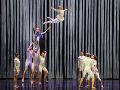 La puesta en escena, que también tendrá funciones  hoy y el sábado, convirtió el recinto tapatío en un espacio donde el circo contemporáneo desplazó los límites del ballet clásico. EL INFORMADOR/ J. ACOSTA.