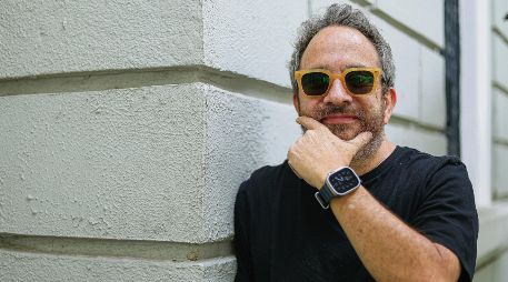 Alejandro Tavares, director de Filma Jalisco posa para esta casa editorial desde el MUSA. EL INFORMADOR