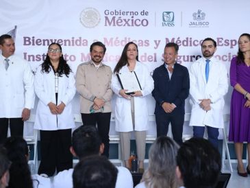 El gobernador Lemus Navarro enfatizó que el principal reto es llevar médicos especialistas a todas las regiones de Jalisco. X/zoerobledo