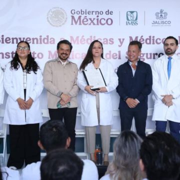 El gobernador Lemus Navarro enfatizó que el principal reto es llevar médicos especialistas a todas las regiones de Jalisco. X/zoerobledo