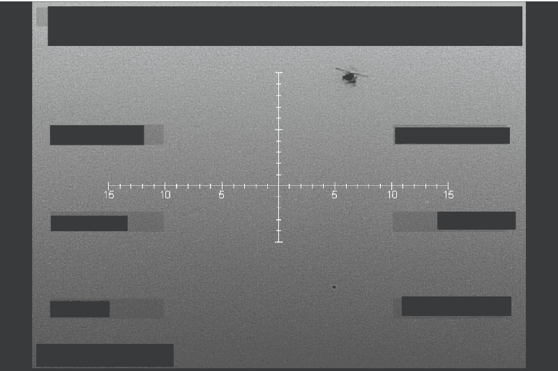 &nbsp;Imagen en infrarrojo capturada que muestra un objeto sin identificar debajo de un helicóptero en diciembre de 2025. ESPECIAL&nbsp;&nbsp;/ FBI