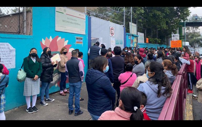 Padres de familia preparan amparos para exigir el cumplimiento de los 185 días de clases establecidos por la ley. SUN/ARCHIVO