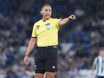 El miércoles y jueves, todas las miradas estarán puestas en ellos: los árbitros deberán asegurar que la nota principal se escriba con goles y no con errores de apreciación. IMAGO7.