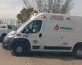 Debido a que requieren atención médica especializada, dos de los trabajadores de Petróleos Mexicanos (PEMEX), lesionados anoche en el incendio de la refinería de Salina Cruz, fueron trasladados esta tarde a la Ciudad de México. ESPECIAL