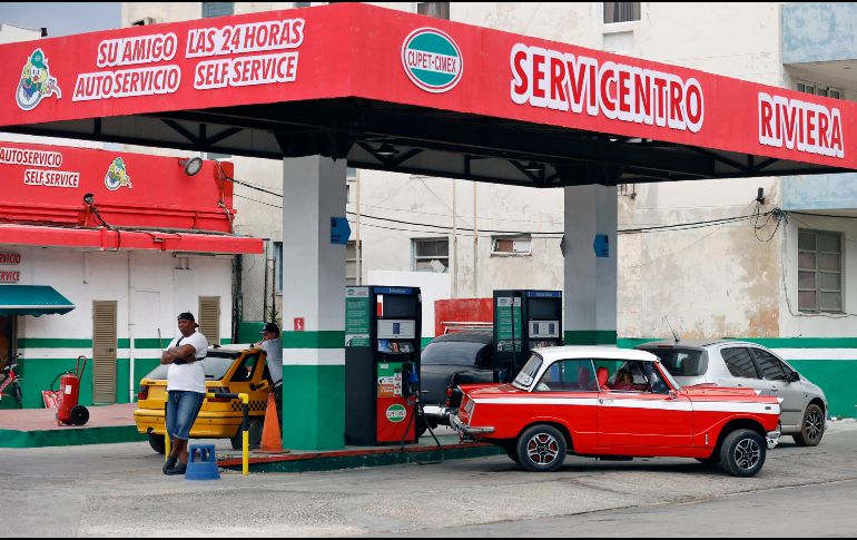 Entre las medidas aplicadas por EU a Cuba destaca el bloqueo petrolero, que ha impedido casi totalmente la llegada de crudo importado a la isla. EFE/E. Mastrascusa