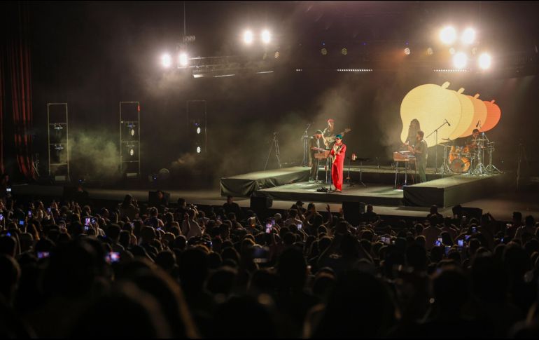 Caloncho presentó su nueva producción discográfica titulada 