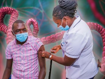 Personal sanitario intensifica labores de vigilancia y rastreo de contactos tras el nuevo brote de ébola detectado en Ituri, en la República Democrática del Congo. ESPECIAL / CANVA