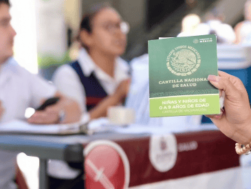 El esquema oficial establece la aplicación de una "dosis cero" a los seis meses de vida, una primera dosis al cumplir el año y una segunda a los 18 meses. ESPECIAL/Gobierno de Jalisco