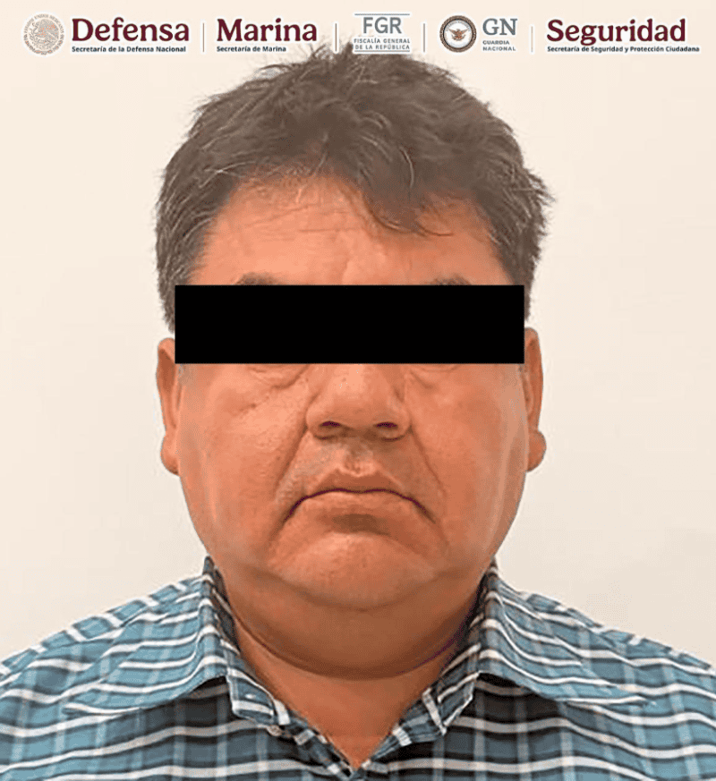 &nbsp;Funcionarios detenidos en operación Enjambre en Morelos. X / @OHarfuch