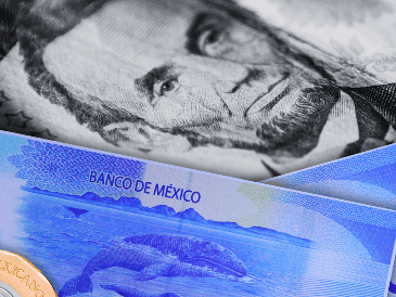 Debido a factores como la oferta y la demanda, la cotización del dólar en su tipo de cambio con el peso mexicano puede variar a lo largo del día. ESPECIAL