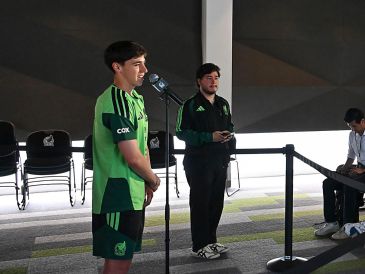 Pese a la incertidumbre en el CAR con los convocados del "Vasco", Chávez afirmó sentirse listo para pelear por un lugar dentro del equipo.  Imago7 / E. Espinosa