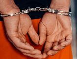 De acuerdo con otros jóvenes, el sospechoso ya había posado en redes sociales con un arma de fuego. ESPECIAL/PEXELS