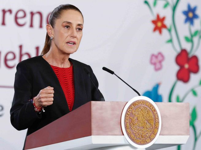 Sheinbaum dijo que esta propuesta llegaría junto con la que anunció este lunes para el poder judicial. SUN / D. Simón Sánchez