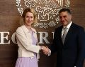 Kaja Kallas declaró desde sus redes oficiales que "la lucha contra los cárteles y los flujos ilícitos de drogas y armas es de interés común para Europa y México". X / @OHarfuch