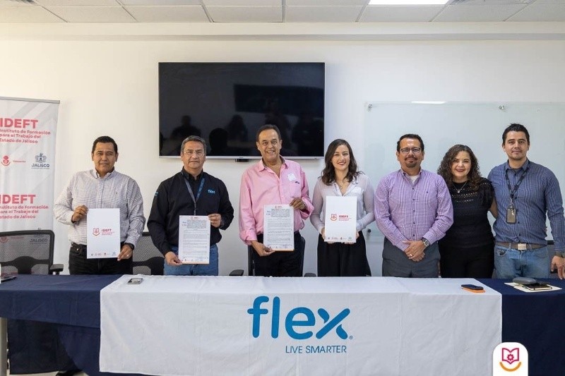 &nbsp;Firma de convenio entre IDEFT y Flex. ESPECIAL / IDEFT