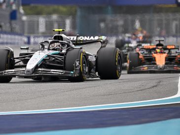 Russell abrió la jornada con el triunfo en la carrera sprint y posteriormente encabezó el 1-2 de la escudería Mercedes. AFP/ M. RODRIGUEZ CARRILLO.