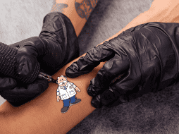 La reconocida cadena mexicana anunció una dinámica especial dirigida a las personas que tengan tatuado al famoso Dr. Simi. ESPECIAL