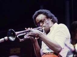 Su actitud desafiante, sus reinvenciones, su estética inconfundible convirtieron a Miles Davis en un referente del jazz. EFE / ARCHIVO