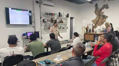 IDEFT y CITEMATEQ fortalecen la capacitación especializada para impulsar la profesionalización del sector tequilero en Jalisco. CORTESÍA.