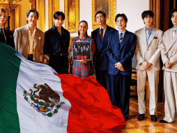 La Presidenta y los integrantes de BTS en Palacio Nacional. FACEBOOK / Claudia Sheinbaum Pardo
