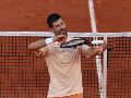 Nada está contado para el serbio, pues el italiano Jannik Sinner se mantiene en la competencia con una racha ganadora imparable. EFE / M. Badra