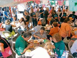 Los mercados de Jalisco ofrecen una amplia variedad de platillos y bebidas tradicionales para disfrutar en familia. EL INFORMADOR