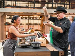 Para el chef Adrián Herrera, la nueva dinámica revela cómo el cansancio y las relaciones humanas también terminan sazonando cada platillo. CORTESÍA