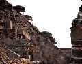 El arqueólogo Sergio Gómez, director del Proyecto Tlalocan en el túnel de la pirámide, alertó de que la humedad está desintegrando la estructura. EFE/Archivo