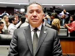 El senador Enrique Inzunza informó que su suplente participará en las sesiones extraordinarias del Senado del 28 y 29 de mayo. X / @InzunzaCazarez