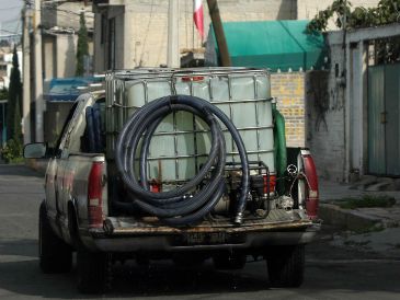 Autoridades aseguraron dos pipas con dos tanques acoplados con aproximadamente 14 mil 500 litros de hidrocarburo. SUN/ARCHIVO