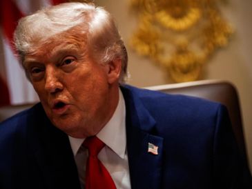 Las piernas hinchadas de Trump, así como unos moretes en sus manos, dieron lugar a toda clase de especulaciones sobre su salud. EFE/S. Corum