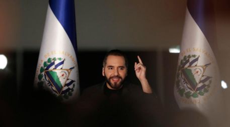 Bukele llegó al 2026 con altos índices de popularidad que ha mantenido sin mayores variaciones a lo largo de sus 7 años consecutivos en el poder. EFE/ R. Sura