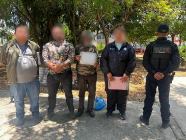 Luego de activarse los protocolos correspondientes, el adulto mayor logró reunirse con su familia. ESPECIAL/Policía de Guadalajara