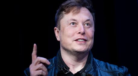 Elon Musk es director ejecutivo, director técnico y presidente del consejo de SpaceX. AFP/ARCHIVO