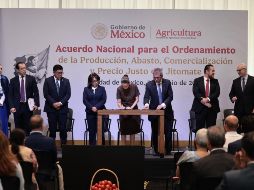 El panorama del jitomate en México se enmarca dentro de una crisis de volatilidad climática a nivel mundial. X/@Claudiashein