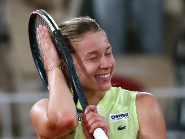 Hasta el momento, se desconoce el horario en el que Chwalinska y la rusa Andreeva se enfrentarán este sábado 6 de junio por el título del Roland Garros 2026. EFE / M. Badra