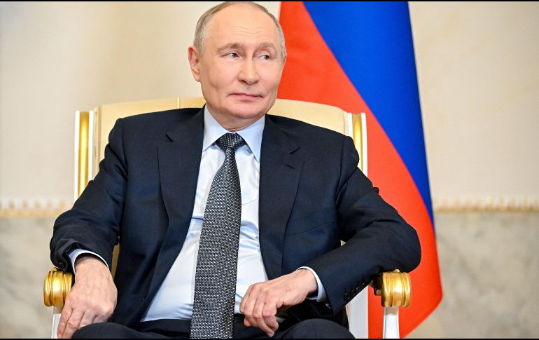 Las declaraciones del presidente ruso se dan en un contexto de fuerte presión financiera para el país. EFE/S. Bobylev