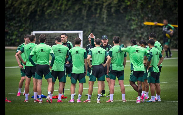 Este domingo, el equipo dirigido por Javier Aguirre trabajó a puerta cerrada en el Centro de Alto Rendimiento. IMAGO7.
