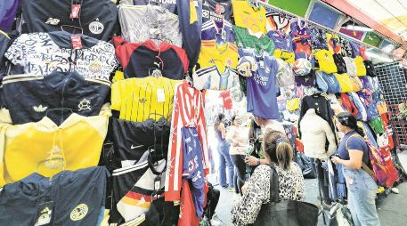 La dependencia federal exhortó a los consumidores a utilizar el crédito de manera responsable durante la temporada mundialista. EL UNIVERSAL