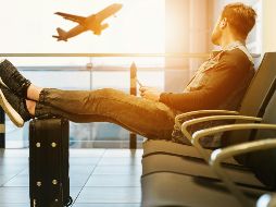 Miles de aficionados internacionales se enfrentan a la dura realidad de los prolongados tiempos de espera consulares que amenazan con dejarlos fuera de la experiencia mundialista. Unsplash