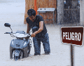 La tormenta tropical "Boris" amenaza hoy las costas mexicanas con lluvias torrenciales y riesgo inminente de inundaciones. EFE / ARCHIVO