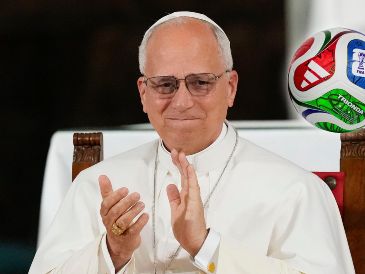 El Papa León XIV durante su encuentro con las realidades de Caridad y Asistencia Diocesanas en la Iglesia de Sant Agustí, este miercoles en su visita oficial a España. EFE / Marta Perez