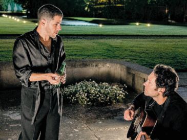 Nick Jonas y Paul Rudd, en una escena de “Letras robadas”. CORTESÍA