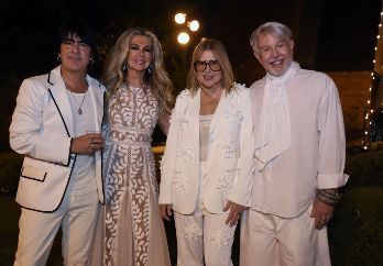 Álex González, Almendra Morquecho, y Adriana Amutio y Alfonso Carriquiry. GENTE BIEN JALISCO / Revista del 12 de junio 2026