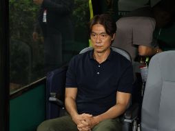 Hong Myung-bo aprovechó la pausa de hidratación para reordenar a su equipo. EL INFORMADOR/A. Navarro